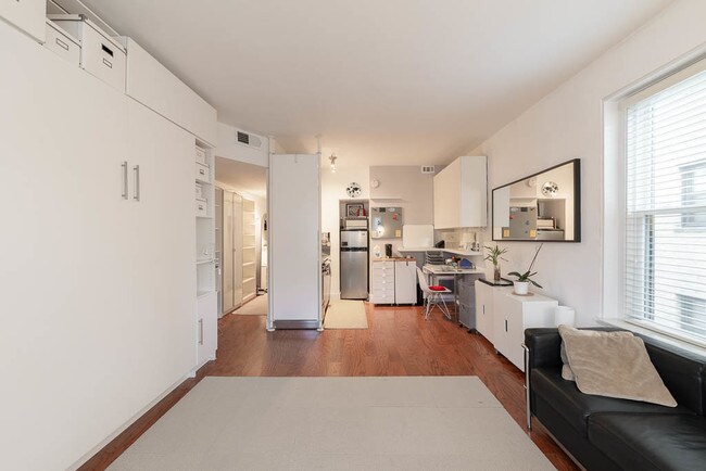Foto del edificio - 1669 Columbia Rd NW