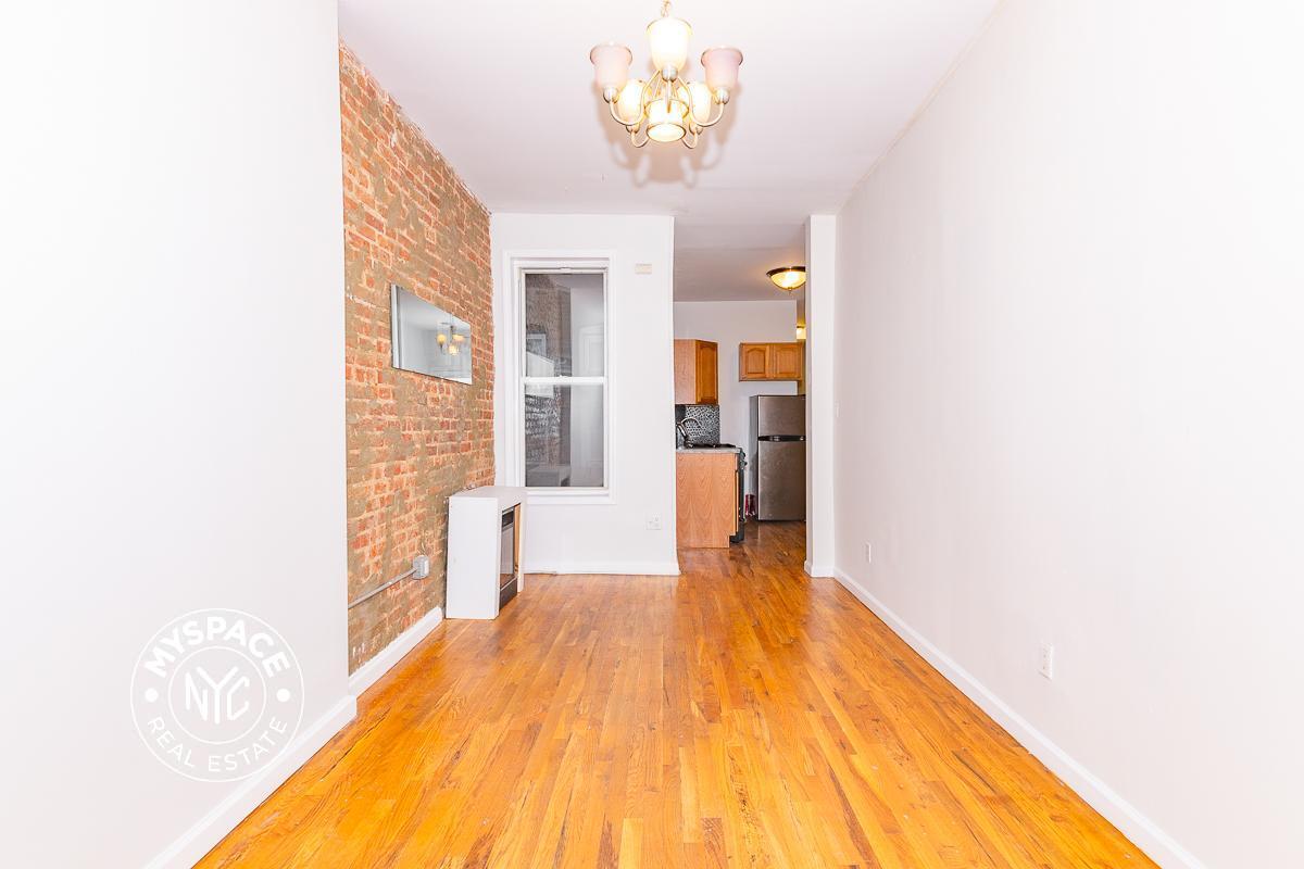 Primary Photo - 1327 Halsey St