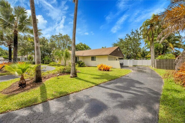 Building Photo - 7804 SW 178th Terrace