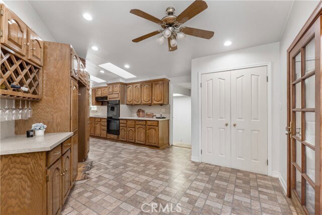 Foto del edificio - 9348 Tujunga Canyon Blvd