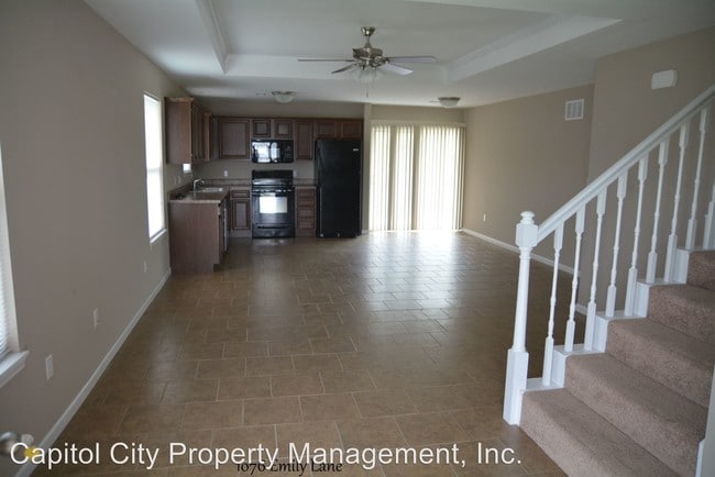 Building Photo - 1043 Emily Ln