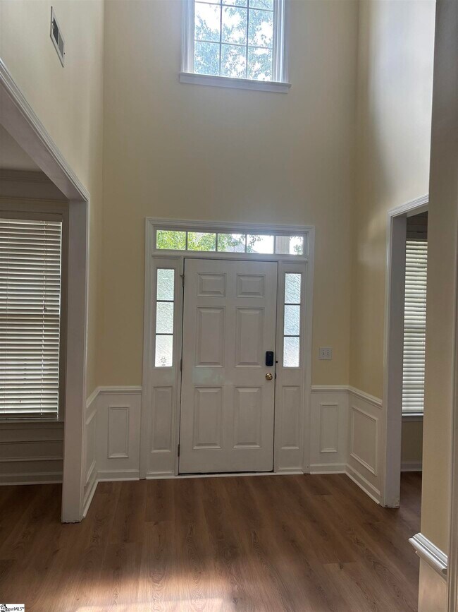 Building Photo - 505 Grimes Dr