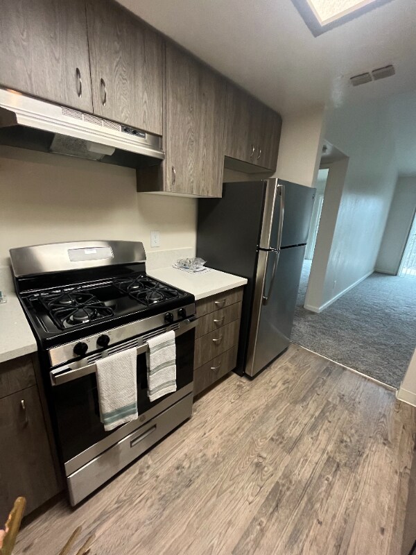Foto del edificio - 9237 Elk Grove Florin Rd
