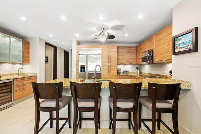 Building Photo - 7000 BAHIA BEACH Blvd