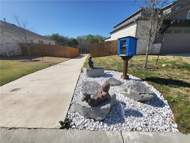 Building Photo - 3750 E Palm Valley Blvd