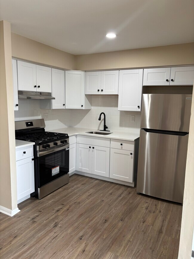 Foto del edificio - 4322 E Howell St