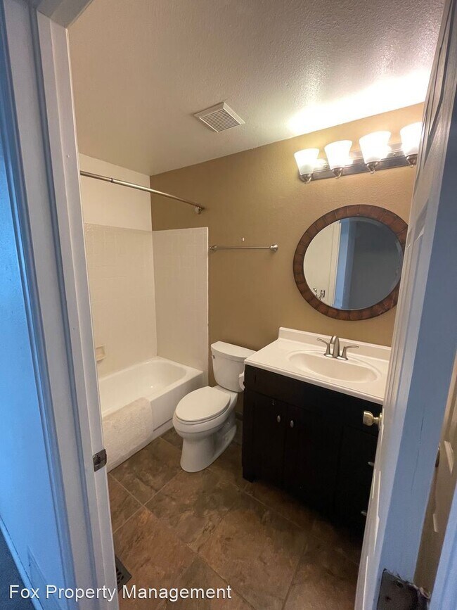 Foto del edificio - 3 br, 2.5 bath House - 403 Pheasant Run