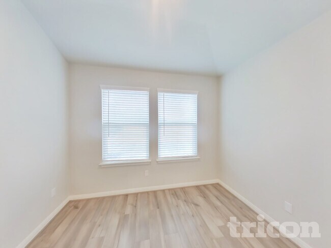 Building Photo - 5804 Zoey Wy