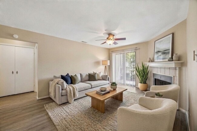 Building Photo - 12755 Mill Ridge Dr