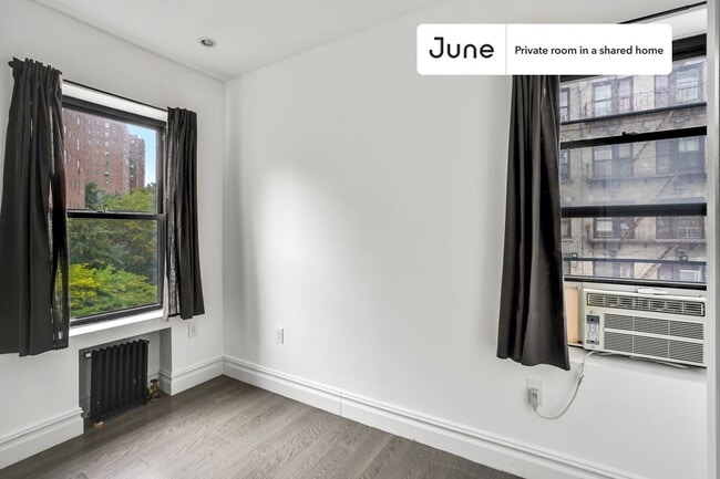 Foto del edificio - Room in Shared 2 bed/1 bath home