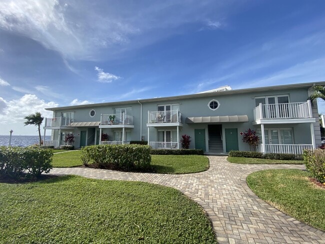 Photo - 3334 N Key Dr Townhome