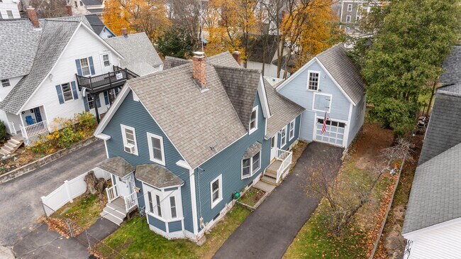 Building Photo - 459 Central St