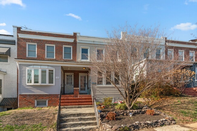 Building Photo - 1104 Weldon Ave