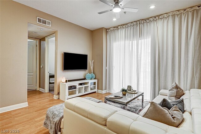 Foto del edificio - 56 E Serene Ave