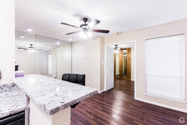 Building Photo - 1712 Baird Farm Cir