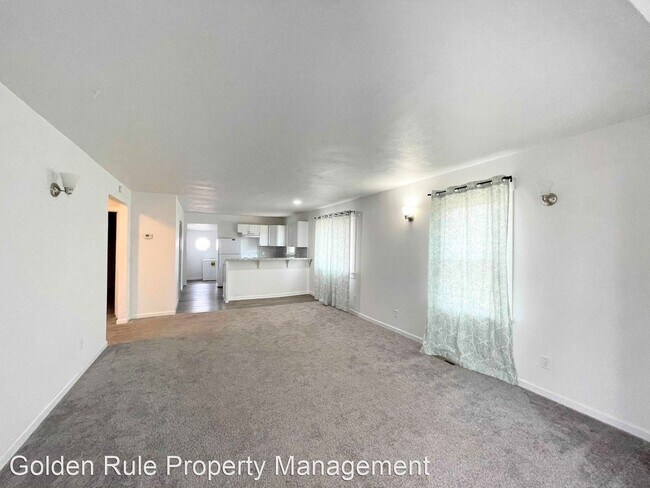 Foto del edificio - 2 br, 1 bath House - 1228 E 3rd Ave