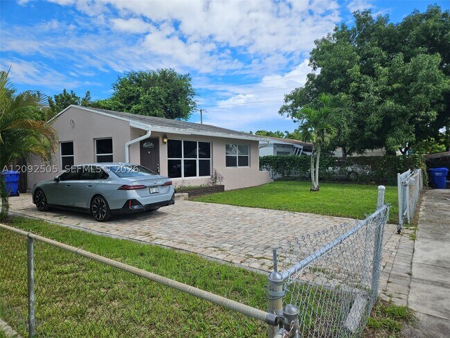 Foto del edificio - 2111 Wiley St