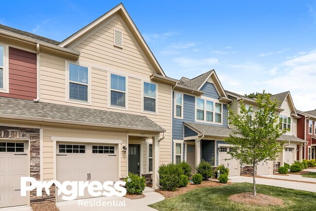 Foto del edificio - 307 Pond Place Ln