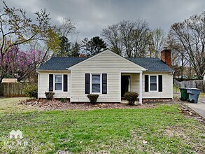 Building Photo - 6202 Blue Jay Ln