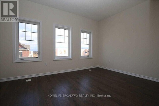 Building Photo - 44 Mannar Dr