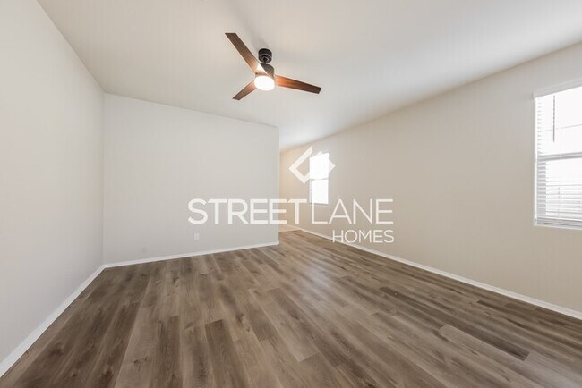 Building Photo - Now offering first full month FREE if leas...