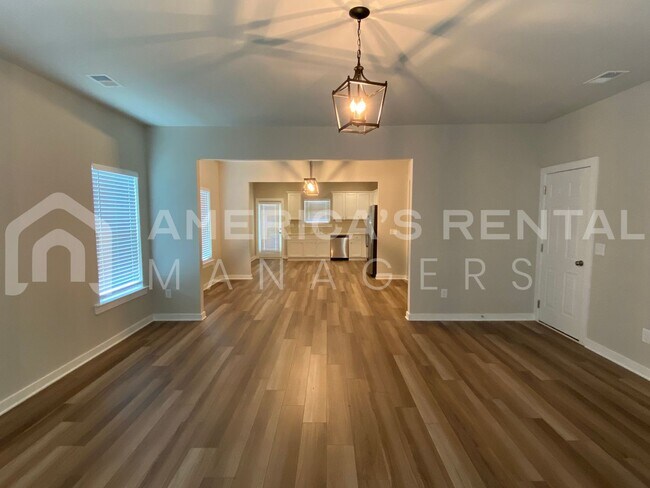 Foto del edificio - Home for Rent in Clanton, AL!!! Available to View Now!!!