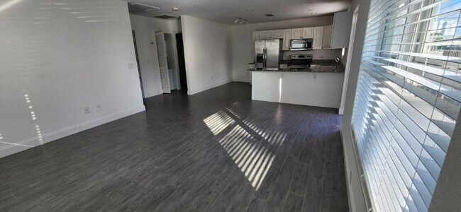 Foto del edificio - 1408 Florida Ave