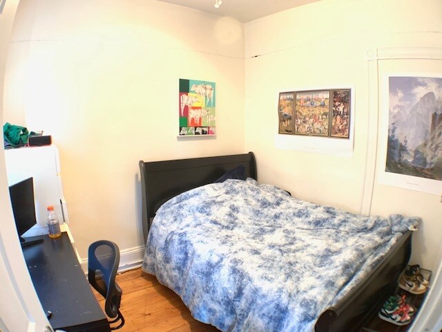 Foto del edificio - 830 Parker St