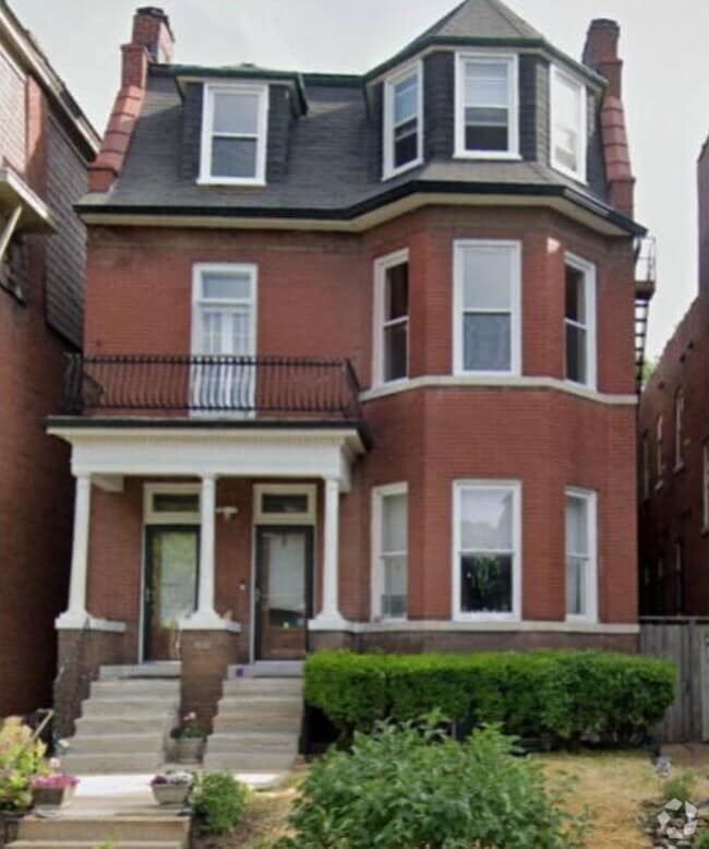 Building Photo - 3449 Crittenden St