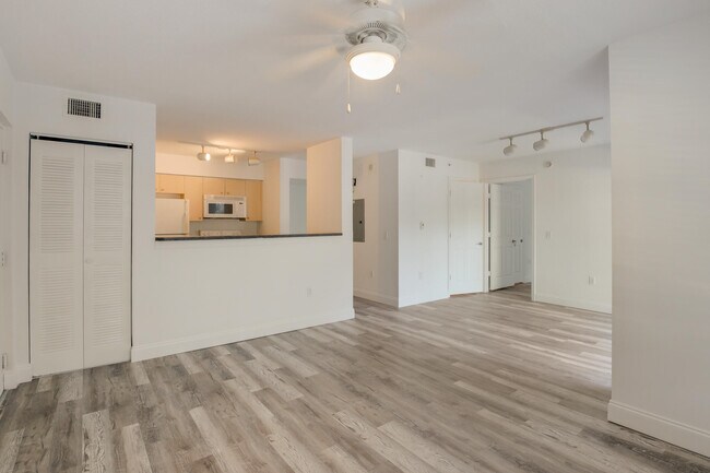 Foto del edificio - 4131 San Marino Blvd