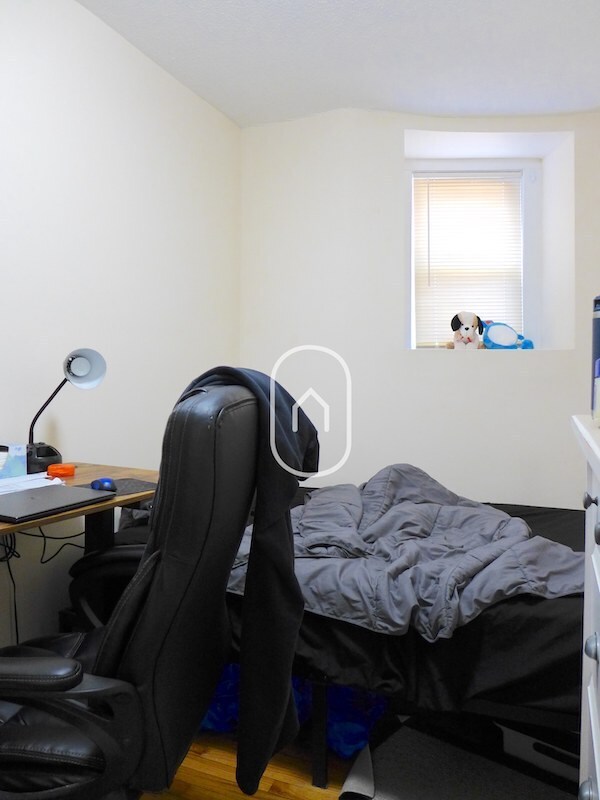 Foto del edificio - 662 Massachusetts Ave