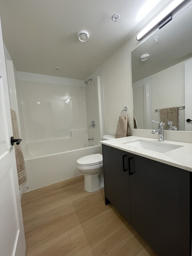 Building Photo - 8615-8108 108 St NW