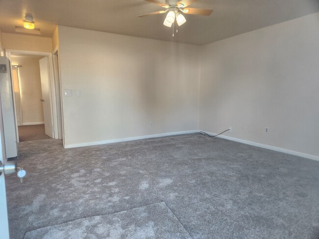 Building Photo - 4665 Ardmore Ave