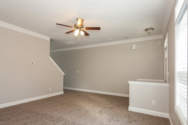 Building Photo - 11239 Heritage Green Dr