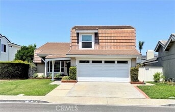 Building Photo - 52 Ashwood