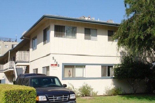 Building Photo - 3739 Mentone Ave