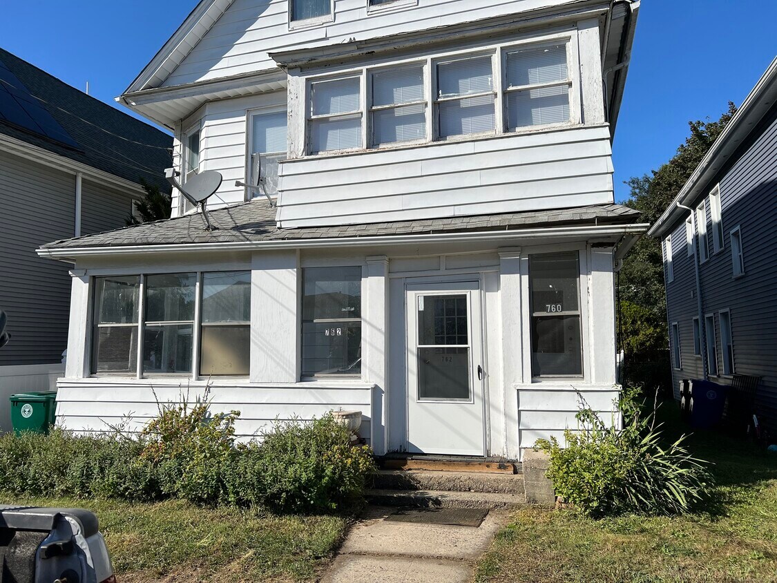 Primary Photo - 760 Stratford Ave
