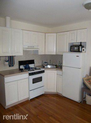 Primary Photo - 157 Hoyt St