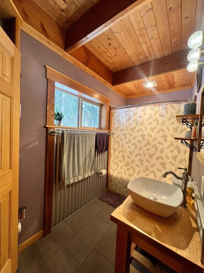 Foto del edificio - 2 br, 1 bath House - 2604 Livingston Loop