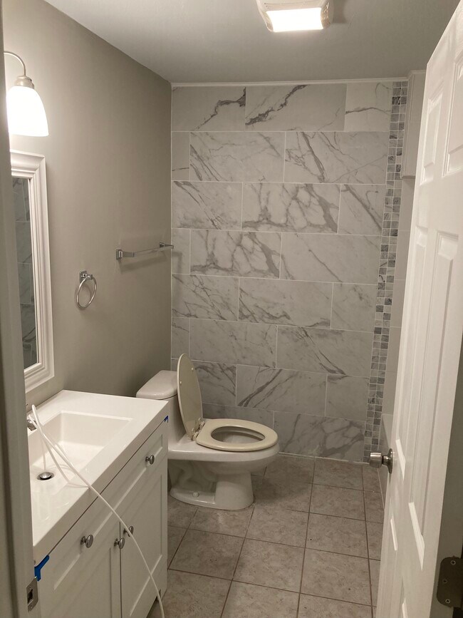 342 Brookwood Dr, Gainesville, GA 30501 Apartments in Gainesville, GA