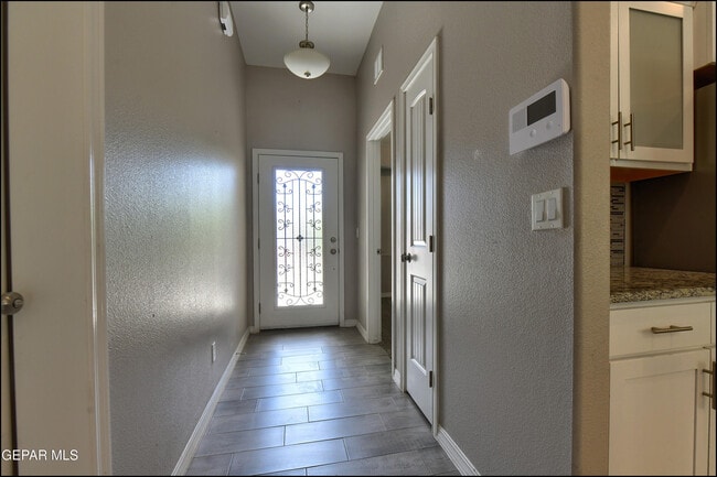 Building Photo - 917 Odle Pl