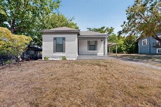 Building Photo - 2609 Avenue G