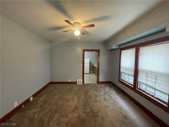 Foto del edificio - 4159 E 111th St