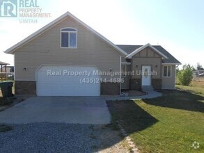 Building Photo - 522 N 4250 W