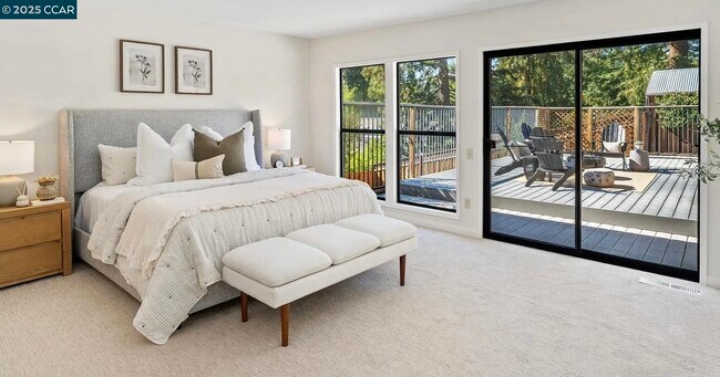 Foto del edificio - 131 Clover Hill Ct