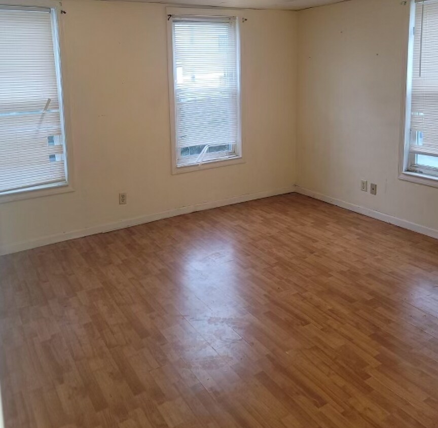 30 Grove St Unit 1, Haverhill, MA 01832 Apartments in Haverhill, MA