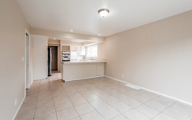 Foto del edificio - 6434 Oakcreek Way