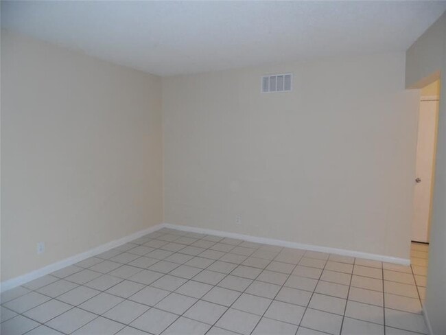 Building Photo - 7341 NW 37th St