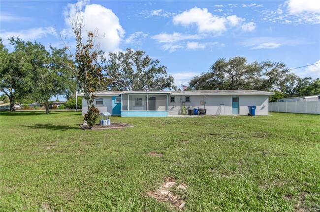 Building Photo - 3012 52nd Ave Dr W