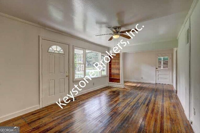 Foto del edificio - 1630 Woodrow Pl
